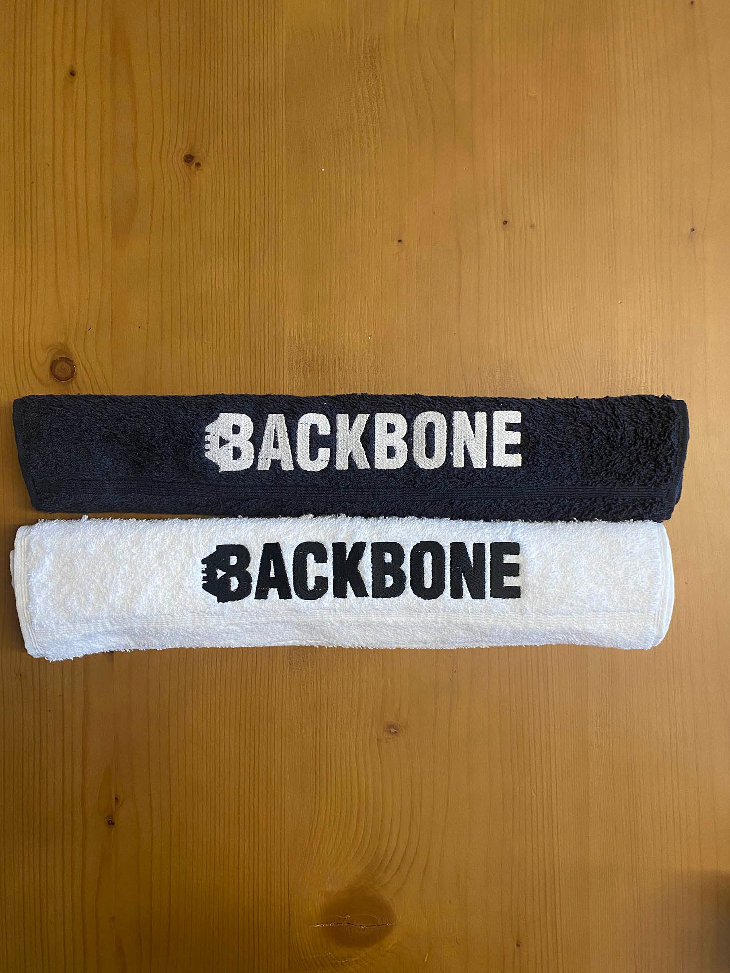 Backbone medium pole towels